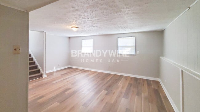 Building Photo - 3225 Valley Bend Rd