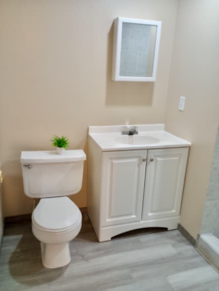 Building Photo - 6345 N Dona Ana Rd