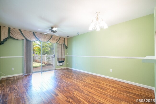 Building Photo - (2 bd / 2 ba / 2 parking Condo in Waikele)