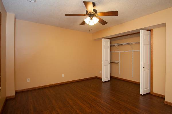 Building Photo - 202 Northbrook Ct