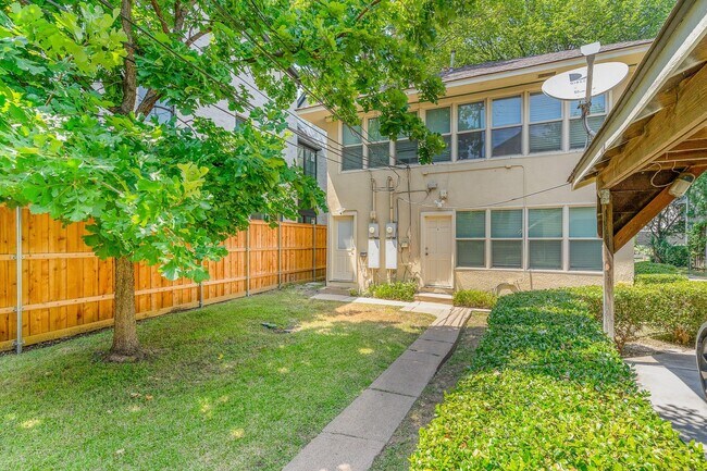 Building Photo - 4124 Herschel Ave