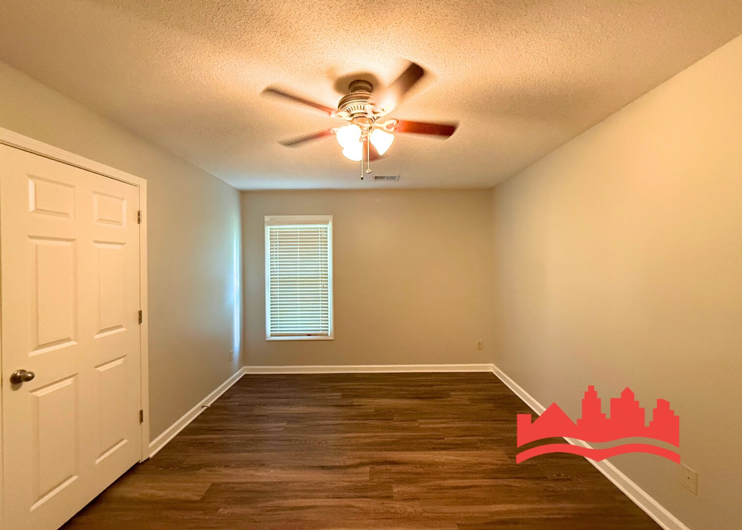 Building Photo - 9889 Leda Cove