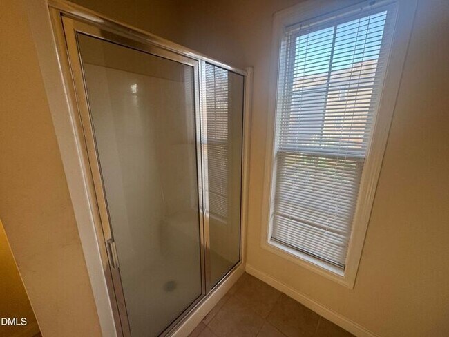 Building Photo - Special Rate! SPACIOUS 1 Bed 1.5 Bath Condo with Sunroom and AMENITIES!!!