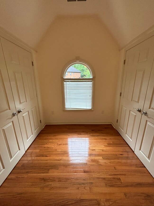 Building Photo - 10615 Honey Brook Cir