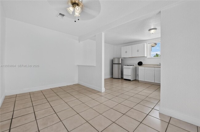 Building Photo - 14726 SW 82nd Terrace