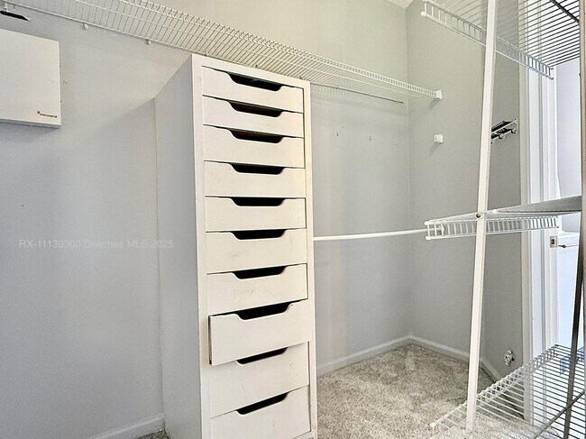 Building Photo - 400 Corsair Dr