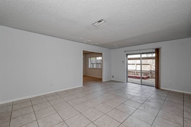 Building Photo - 14179 Misty Meadow Ln