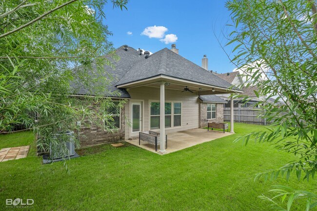 Building Photo - 619 Labarre Ln