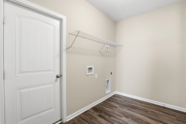 Building Photo - 116 Ainsdale Dr