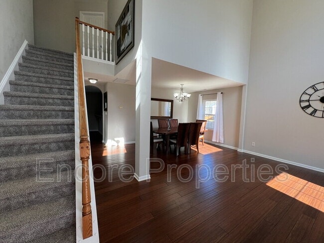 Building Photo - 4504 Bay Point Dr