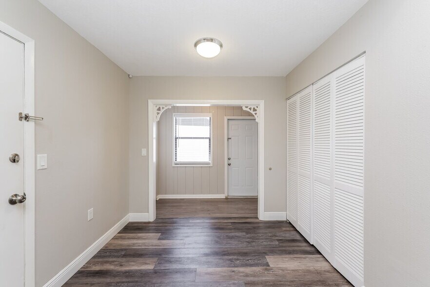 Building Photo - 1718 Dove Field Pl