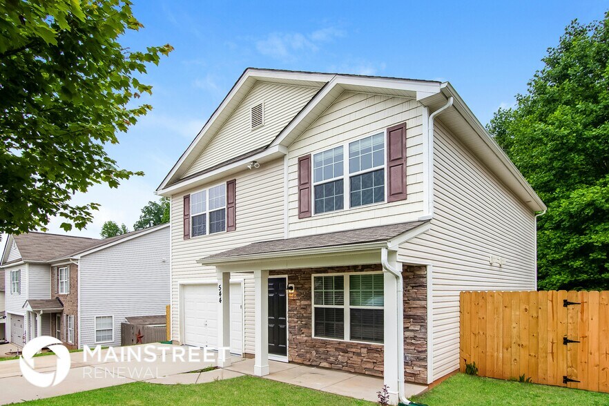 Building Photo - 544 River View Dr