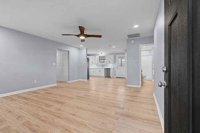 Building Photo - 5968 Capitol Dr