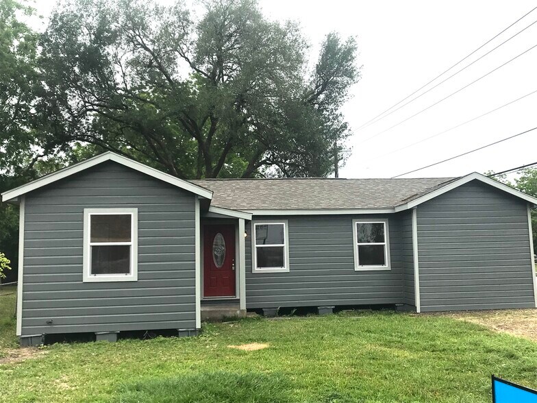 Building Photo - 6817 Anderson St