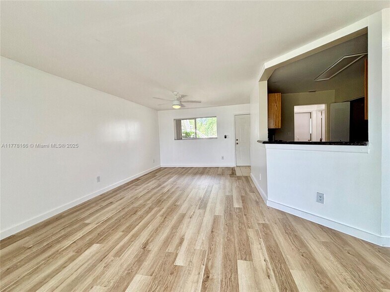 Building Photo - 3477 NW 44th St