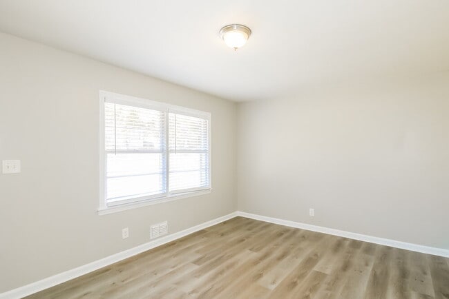 Building Photo - 6276 Harbin Woods Dr