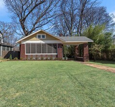 Building Photo - Stunning New Renovation in Midtown
