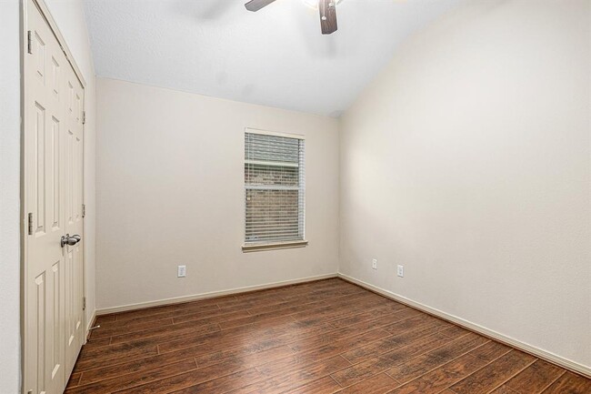 Building Photo - 25227 Ginger Ranch Dr