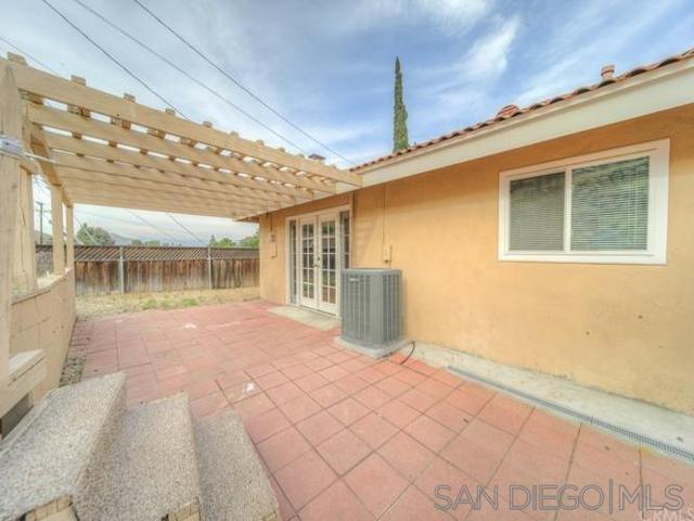 Building Photo - 5435 Villela Ave