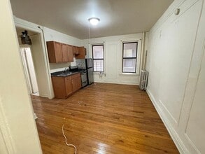 Building Photo - 142 W 238th St