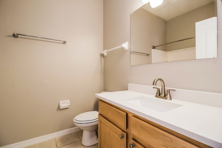 Building Photo - 4430 Spring Blossom Dr