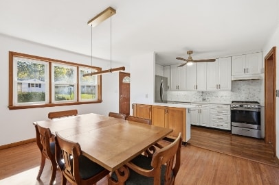 Building Photo - 3901 Lawrence Ave