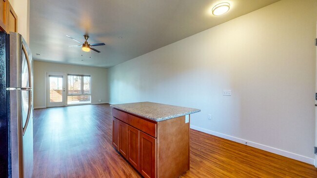 Building Photo - 1114 14th St