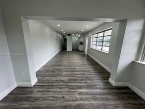 Building Photo - 245 NE 191st St