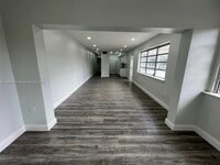 Building Photo - 245 NE 191st St