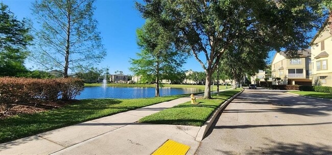 Building Photo - 2316 Grand Central Pkwy