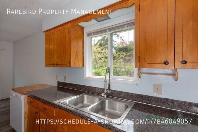 Building Photo - $500 OFF SPECIAL! 2 bed, 1 bath available ...