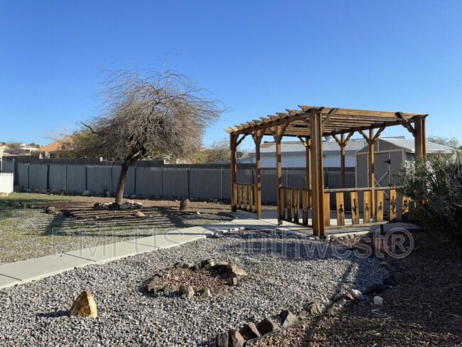 Building Photo - 2576 Ridge Run Ave