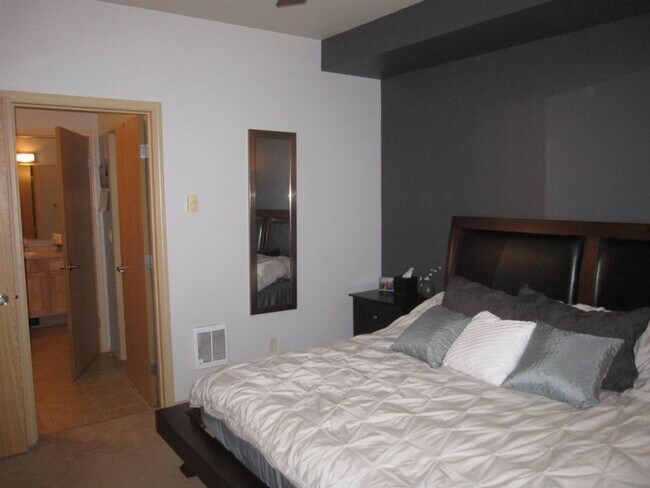 Building Photo - 508 Darby Dr