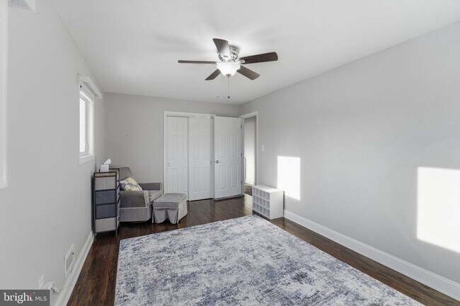 Building Photo - 38 Vine Way