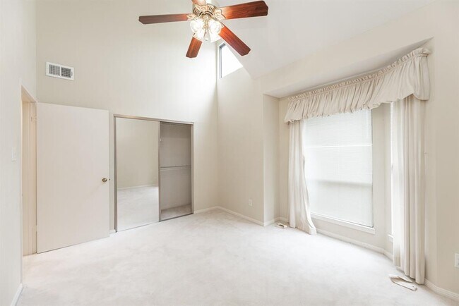 Building Photo - 4144 Greystone Way