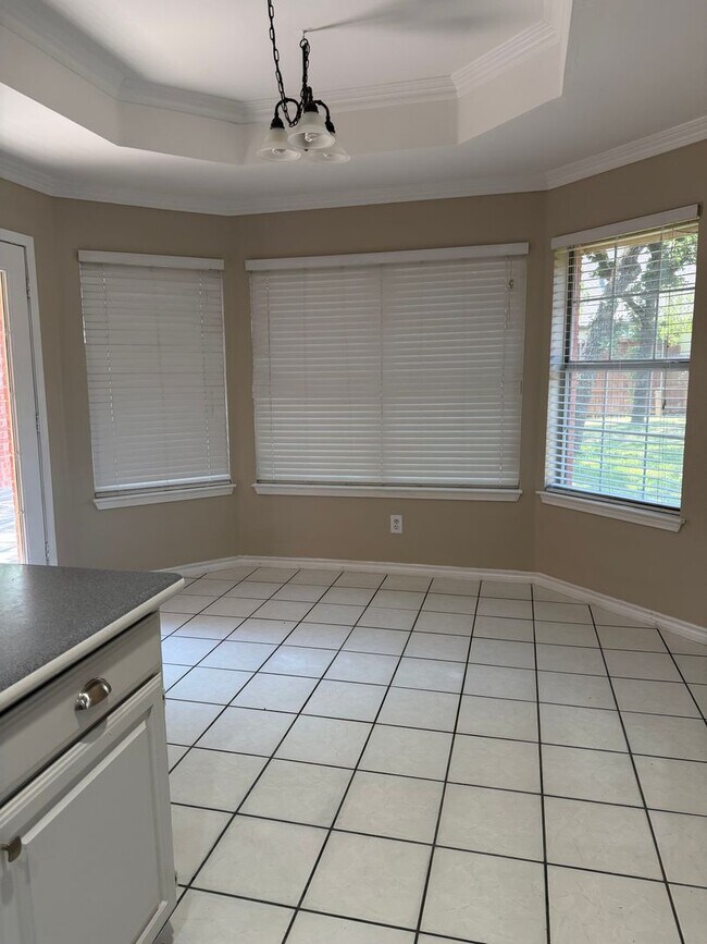 Building Photo - $2150 3/2 House Located in Corinth