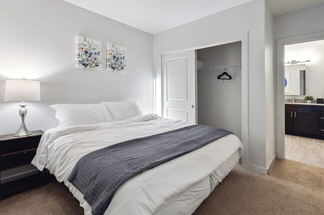 Building Photo - 111 State St