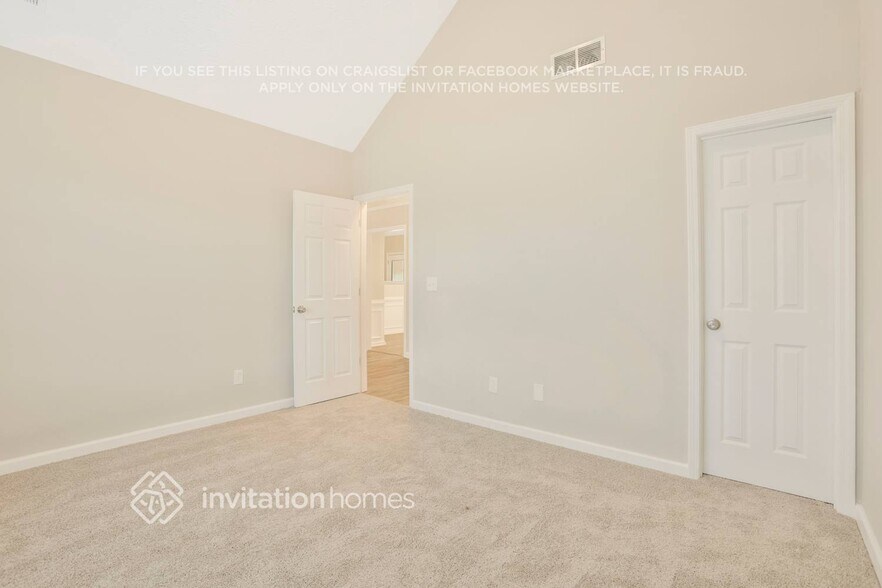 Building Photo - 442 Limerick Way