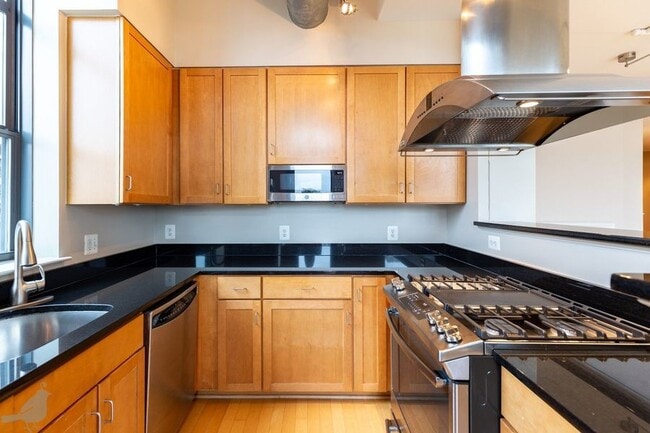 Building Photo - 2020 12th St NW