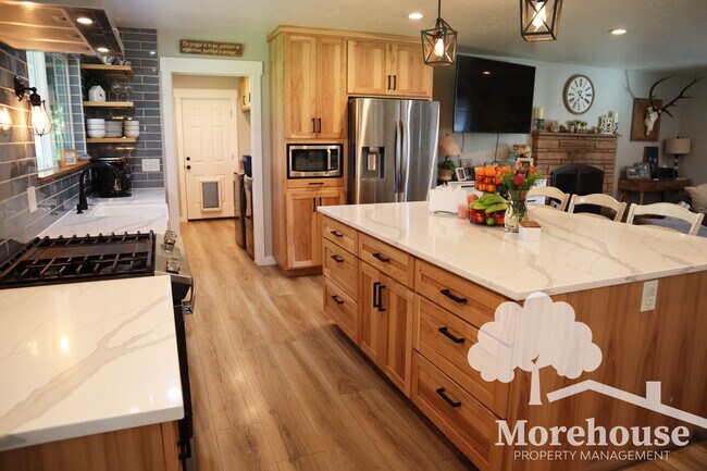 Building Photo - 10440 Meadow Lark Dr