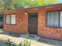 Building Photo - Well maintained 2 bed/1 bath unit in heart of Walnut Creek