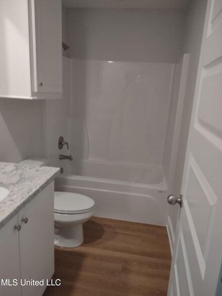 Building Photo - 576 Silver Hill Dr
