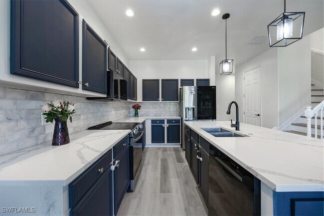 Building Photo - 2029 Fairmont Ln