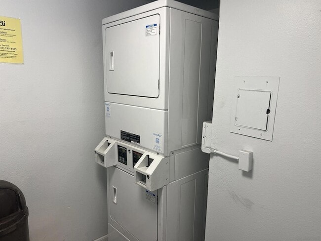 Building Photo - 3761 Boundary St