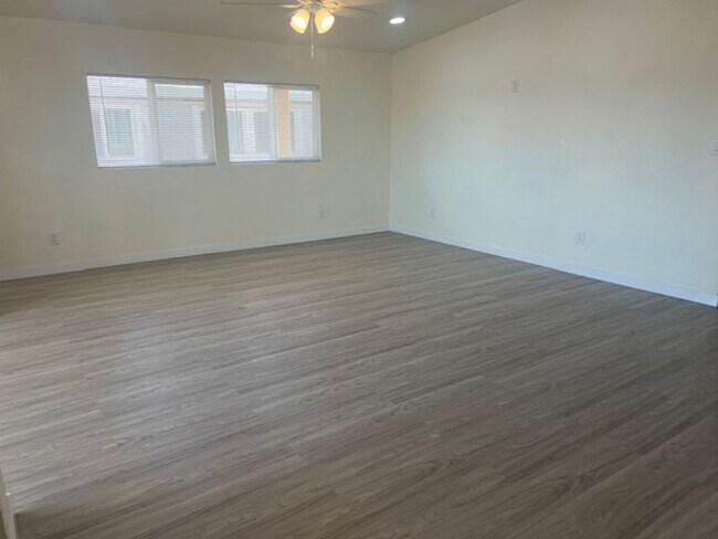 Building Photo - Sun Lakes long term Rental