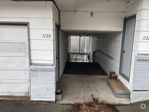 Building Photo - 1728 Kemberly