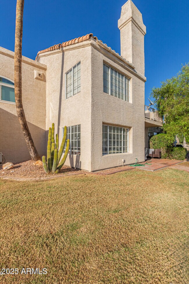 Building Photo - 1413 W Coral Reef Dr