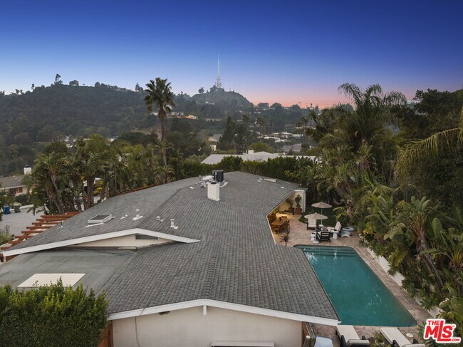 Building Photo - 8405 Edwin Dr