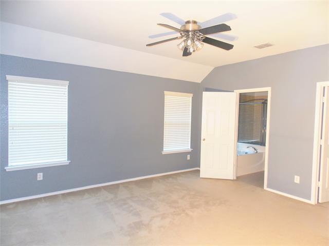 Building Photo - 213 Cliffbrook Dr