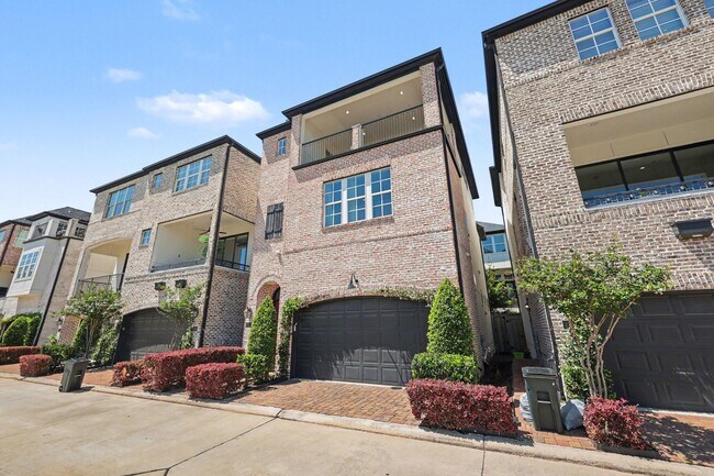 Building Photo - 2713 Kinsley Oaks Dr